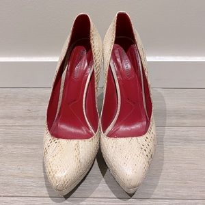 Cesare Paciotti cream snake skin heels sz 35.5